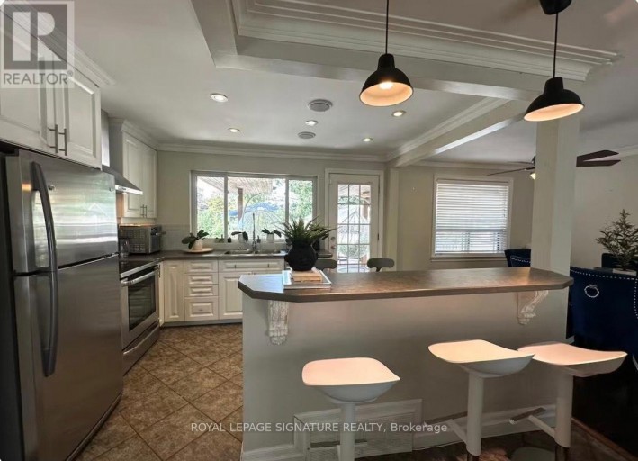 1353 SHELDON AVENUE, Oakville (WO West), Ontario, L6L2P9