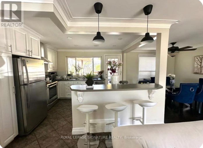 1353 SHELDON AVENUE, Oakville (WO West), Ontario, L6L2P9