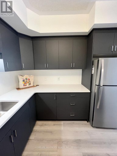 25 ISHERWOOD AVENUE, Cambridge, Ontario, N1R0E2