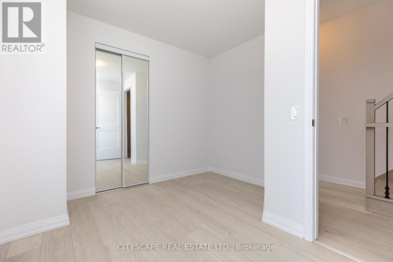 TH - 1 - 1010 PORTAGE PARKWAY, Vaughan (Concord), Ontario, L4K0K3
