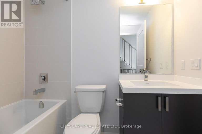 TH - 1 - 1010 PORTAGE PARKWAY, Vaughan (Concord), Ontario, L4K0K3
