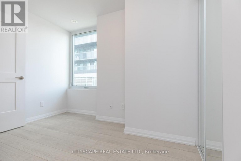 TH - 1 - 1010 PORTAGE PARKWAY, Vaughan (Concord), Ontario, L4K0K3