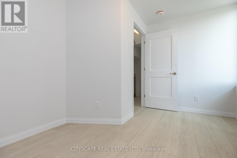 TH - 1 - 1010 PORTAGE PARKWAY, Vaughan (Concord), Ontario, L4K0K3