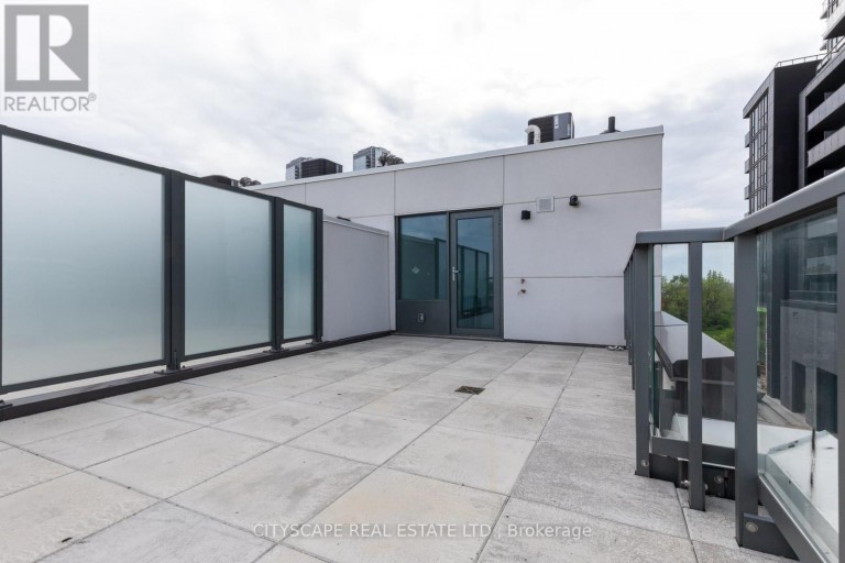 TH - 1 - 1010 PORTAGE PARKWAY, Vaughan (Concord), Ontario, L4K0K3