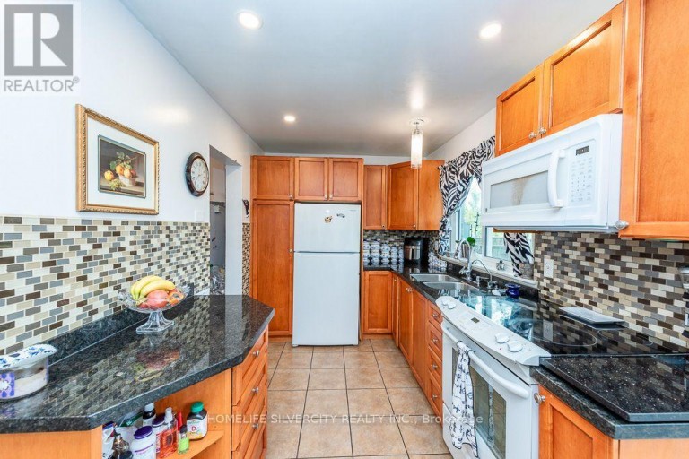 36 - 900 CENTRAL PARK DRIVE, Brampton (Northgate), Ontario, L6S3J6