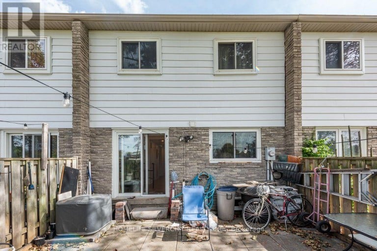 36 - 900 CENTRAL PARK DRIVE, Brampton (Northgate), Ontario, L6S3J6