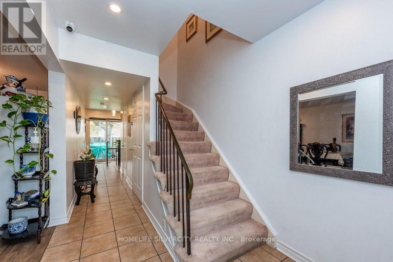 36 - 900 CENTRAL PARK DRIVE, Brampton (Northgate), Ontario, L6S3J6