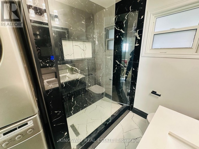 35 SILVER ASPEN CRESCENT, Kitchener, Ontario, N2N1H5
