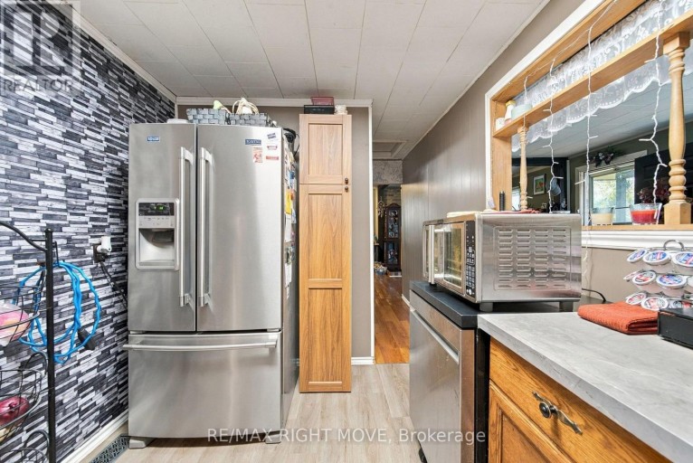 3425 CORONATION AVENUE, Severn (West Shore), Ontario, L0K1G0