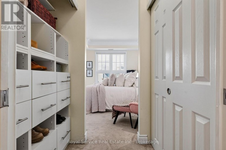 206 - 148 THIRD STREET, Cobourg, Ontario, K9A5X2