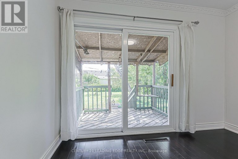 246 ELLINGTON DRIVE, Toronto (Wexford-Maryvale), Ontario, M1R3Y4