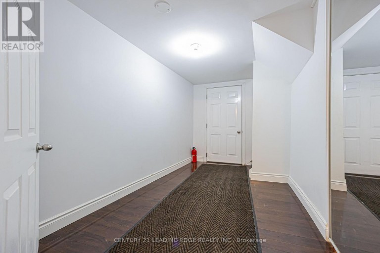 246 ELLINGTON DRIVE, Toronto (Wexford-Maryvale), Ontario, M1R3Y4