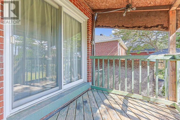 246 ELLINGTON DRIVE, Toronto (Wexford-Maryvale), Ontario, M1R3Y4