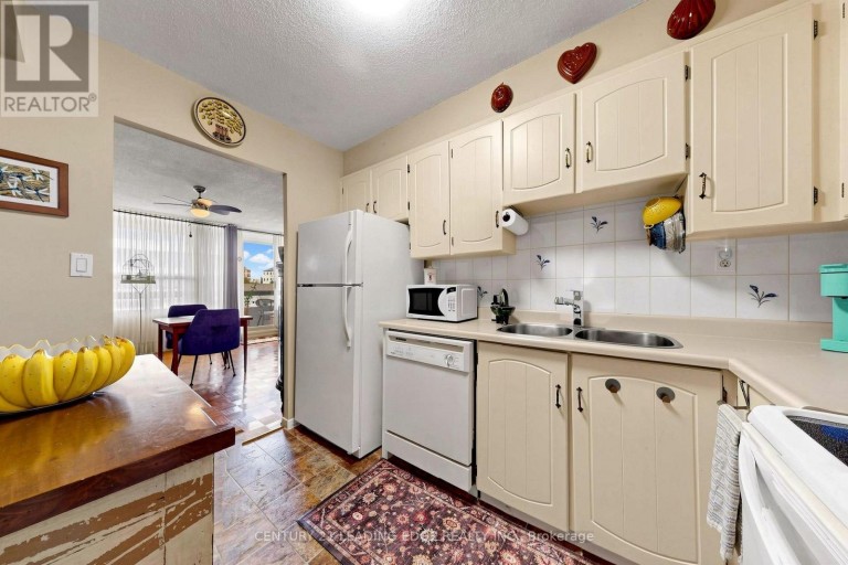 429 - 50 RICHMOND STREET E, Oshawa (O'Neill), Ontario, L1G7C7