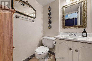 429 - 50 RICHMOND STREET E Oshawa (O'Neill) Ontario photo 22