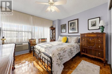 429 - 50 RICHMOND STREET E Oshawa (O'Neill) Ontario photo 24