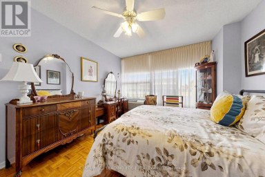 429 - 50 RICHMOND STREET E Oshawa (O'Neill) Ontario photo 27