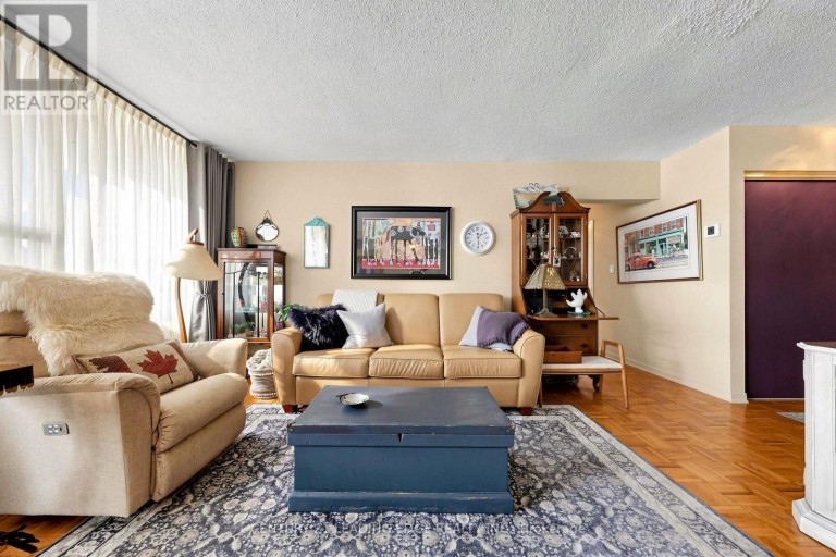 429 - 50 RICHMOND STREET E, Oshawa (O'Neill), Ontario, L1G7C7