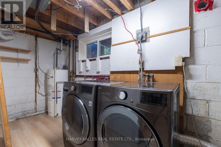 2258 BROOKHURST ROAD, Mississauga (Clarkson), Ontario, L5J1P9