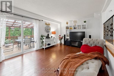 86 HALFMOON SQUARE Toronto (Highland Creek) Ontario photo 10