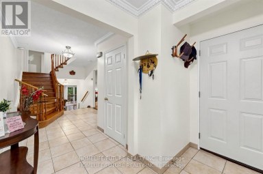 86 HALFMOON SQUARE Toronto (Highland Creek) Ontario photo 20