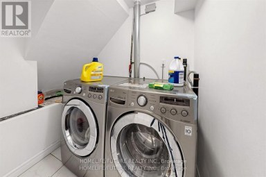86 HALFMOON SQUARE Toronto (Highland Creek) Ontario photo 37