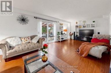 86 HALFMOON SQUARE Toronto (Highland Creek) Ontario photo 7