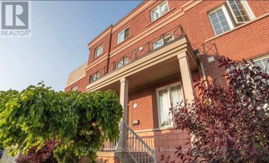 3 HERZBERG GARDENS Toronto (York University Heights) Ontario photo 1
