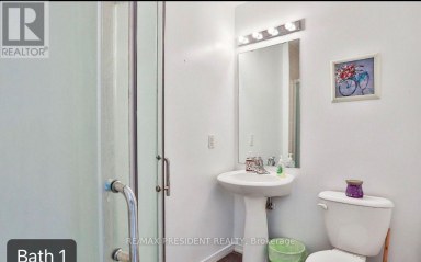 3 HERZBERG GARDENS Toronto (York University Heights) Ontario photo 13
