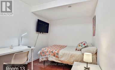 3 HERZBERG GARDENS Toronto (York University Heights) Ontario photo 22