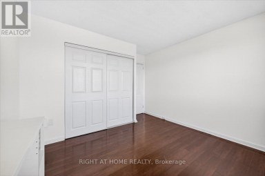 708 - 100 LEEWARD GLENWAY Toronto (Flemingdon Park) Ontario photo 18