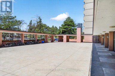708 - 100 LEEWARD GLENWAY Toronto (Flemingdon Park) Ontario photo 27