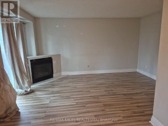111 BRADSTONE SQUARE Toronto (Malvern) Ontario photo 1