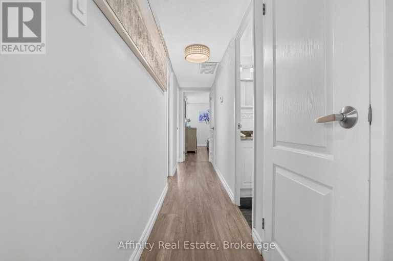 808 - 2323 CONFEDERATION PARKWAY, Mississauga (Cooksville), Ontario, L5B1R6