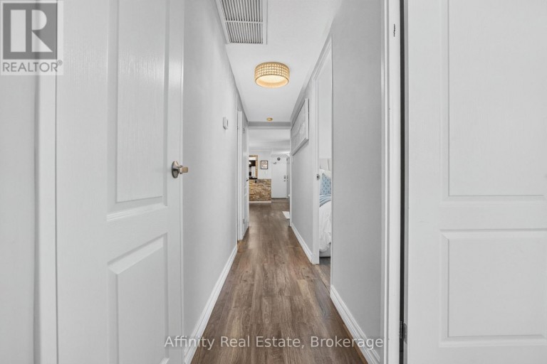 808 - 2323 CONFEDERATION PARKWAY, Mississauga (Cooksville), Ontario, L5B1R6