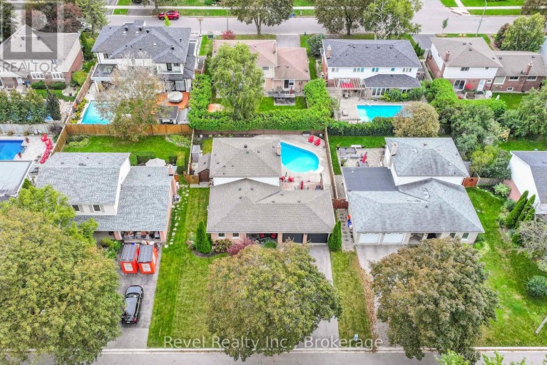 35 JOHN DEXTER PLACE, Markham (Sherwood-Amberglen), Ontario, L3P3G2