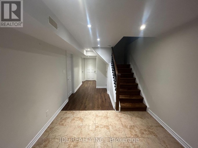 ENTIRE TWO-BEDROOM BSMT - 36 BENDAMERE CRES CRESCENT, Markham (Raymerville), Ontario, L3P6Y1