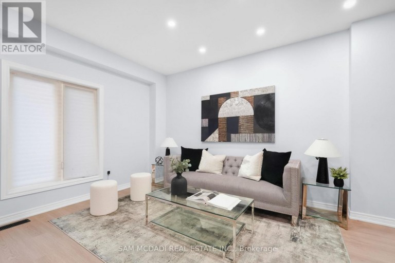 26 DAYMAN DRIVE, Hamilton (Meadowlands), Ontario, L9K0J9