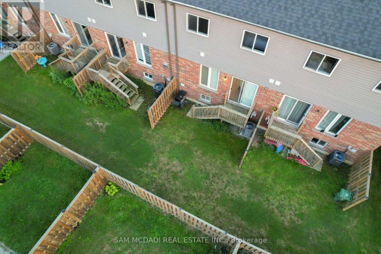 26 DAYMAN DRIVE, Hamilton (Meadowlands), Ontario, L9K0J9