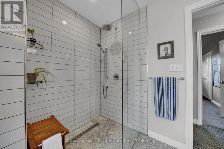88 SIMPSON AVENUE, Clarington (Bowmanville), Ontario, L1C2J1
