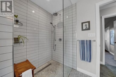 88 SIMPSON AVENUE Clarington (Bowmanville) Ontario photo 24