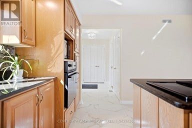800 FOREST PARK ROAD Laurentian Valley Ontario photo 10