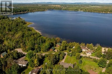 800 FOREST PARK ROAD Laurentian Valley Ontario photo 3