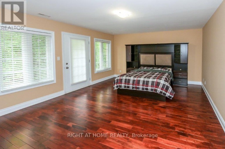 4441 LAWRENCE AVENUE E, Toronto (West Hill), Ontario, M1E2T6