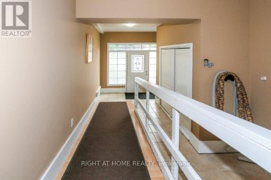 4441 LAWRENCE AVENUE E Toronto (West Hill) Ontario photo 23