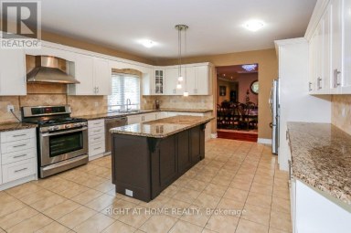4441 LAWRENCE AVENUE E Toronto (West Hill) Ontario photo 9