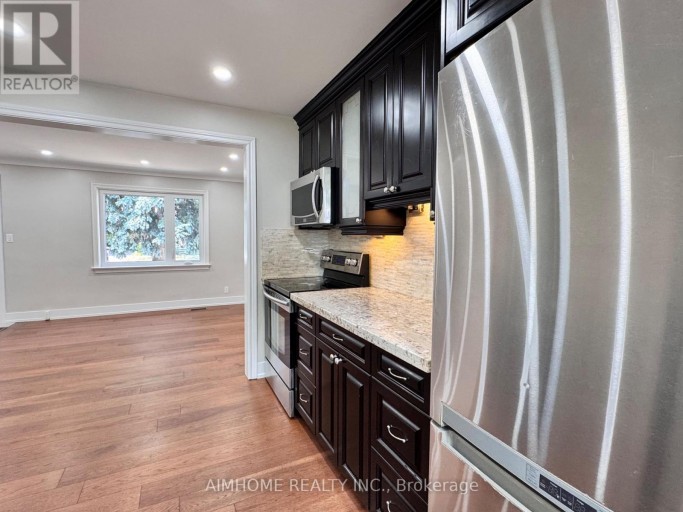 173 MELROSE STREET, Toronto (Mimico), Ontario, M8Y1B6