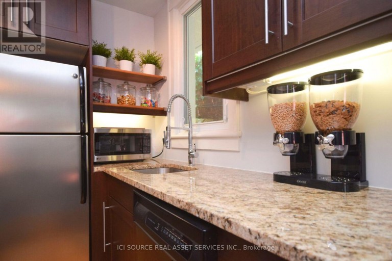 UPPER - 118 LOWER CHARLOTTE STREET, Ottawa, Ontario, K1N8K3