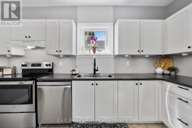 21 AYLMER STREET S Peterborough (Town Ward 3) Ontario photo 11