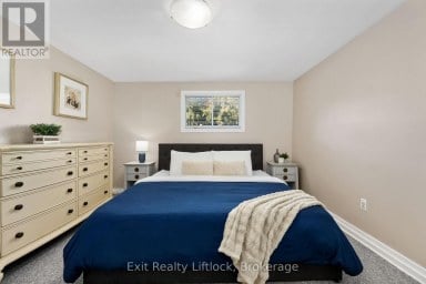 21 AYLMER STREET S Peterborough (Town Ward 3) Ontario photo 13